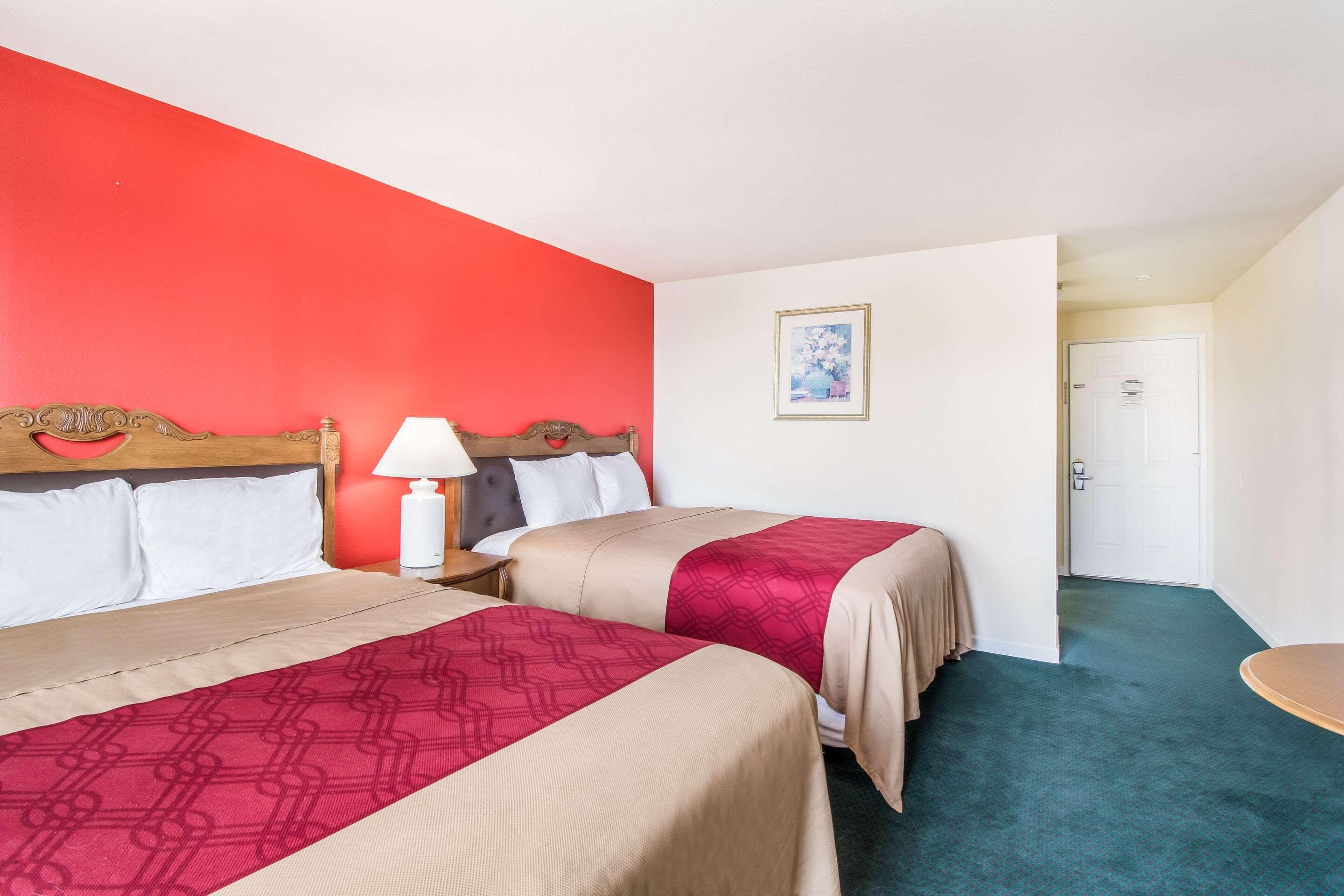 Rodeway Inn Якима Экстерьер фото